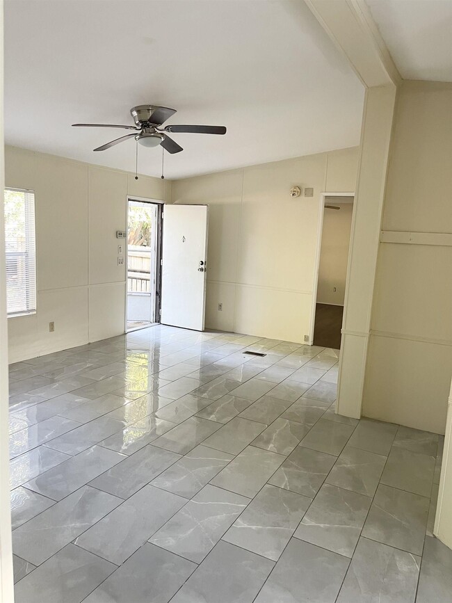 5445 Fallow Ln in Tallahassee, FL - Building Photo - Building Photo