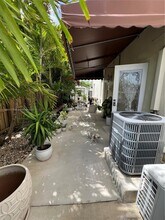 15298 SW 17th Terrace in Miami, FL - Building Photo - Building Photo