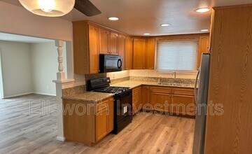 6381 Balsam Lake Ave in San Diego, CA - Building Photo - Building Photo