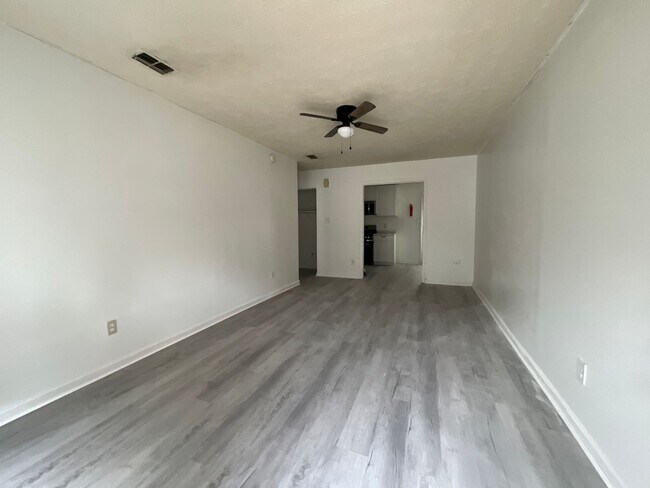 1434 Tangora Ln in Fayetteville, NC - Building Photo - Building Photo