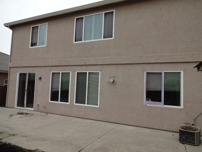 8617 Jocelyn Way in Elk Grove, CA - Building Photo - Building Photo