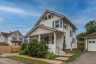 28 Pine St in Port Jervis, NY - Building Photo - Building Photo