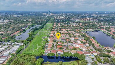 5371 SW 32nd Terrace in Fort Lauderdale, FL - Foto de edificio - Building Photo