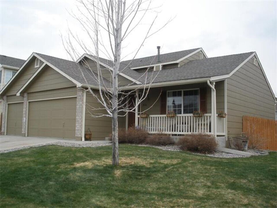 3650 Rawhide Cir in Castle Rock, CO - Building Photo