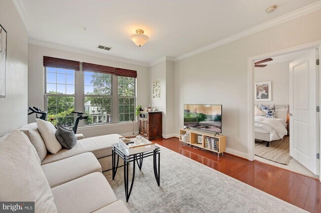 1391 Pennsylvania Ave. SE, Unit 341 in Washington, DC - Building Photo - Building Photo