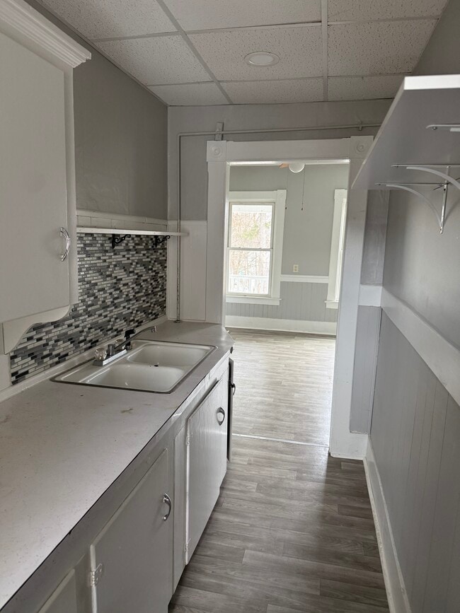 56 Long St, Unit 2