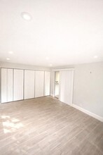 299 Tuscany F in Delray Beach, FL - Foto de edificio - Building Photo