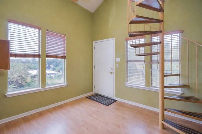 3115 Tom Green St in Austin, TX - Building Photo - Building Photo