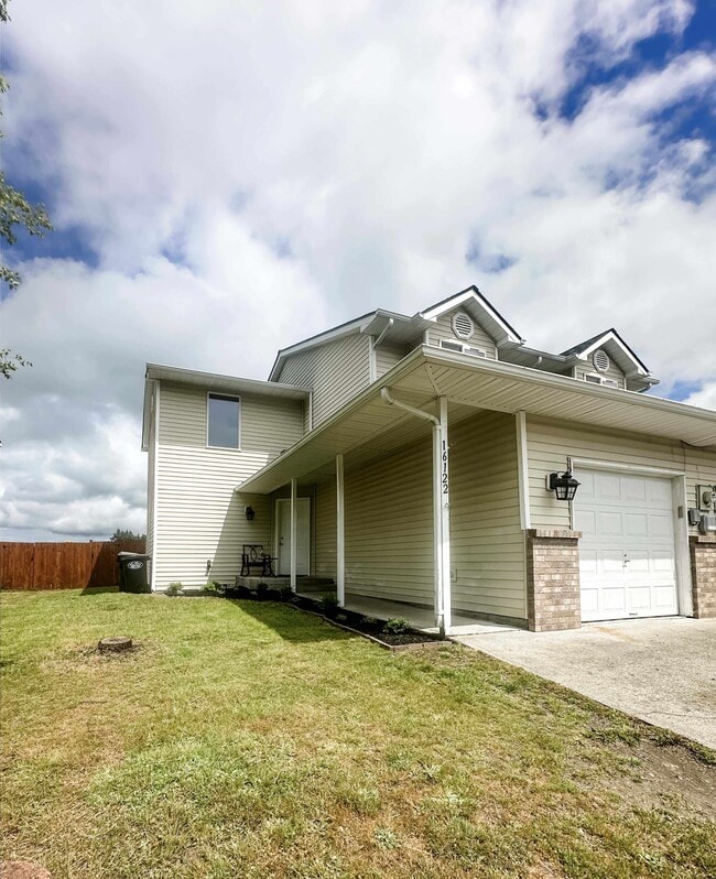 property at 16122 Prairie Heights St SE