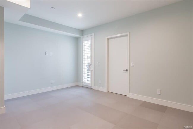 property at 2225 Mira Vista Ave