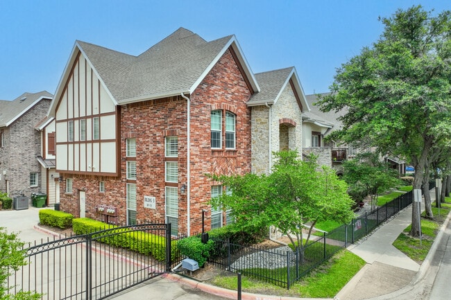 Stratford at Lakewood in Dallas, TX - Foto de edificio - Building Photo