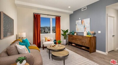 10375 Washington Blvd in Culver City, CA - Building Photo - Building Photo