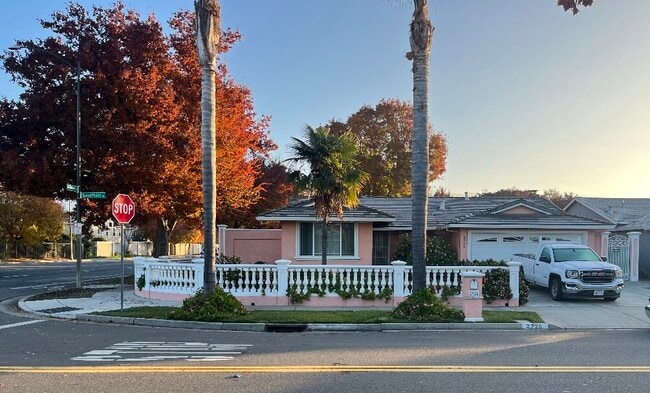 property at 2726 Sand Point Dr