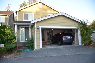 2510 Kirkwood Pl in Issaquah, WA - Building Photo - Building Photo