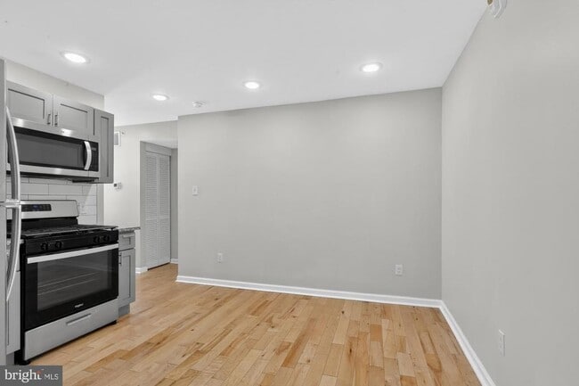 property at 2604 Frankford Ave