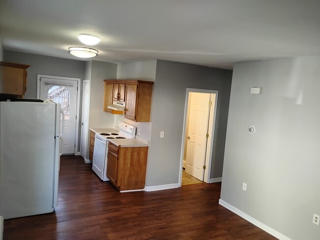 41 Perley St in Concord, NH - Foto de edificio - Building Photo