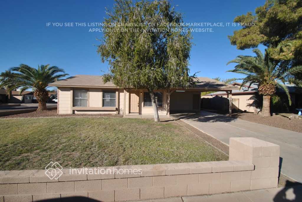 10004 N 87th Dr in Peoria, AZ - Building Photo