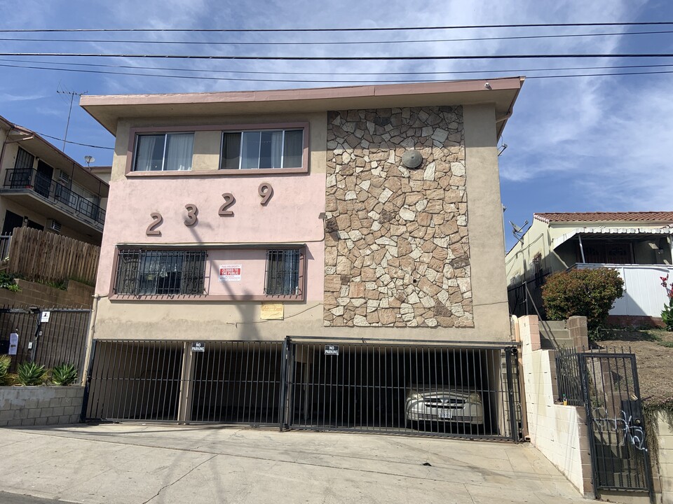 2329 W 2nd St in Los Angeles, CA - Building Photo