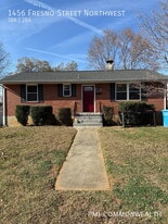 1456 Fresno St NW in Roanoke, VA - Building Photo