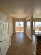 67 E Agate Ave in Las Vegas, NV - Foto de edificio - Building Photo