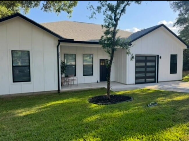 property at 207 Laurel Ln
