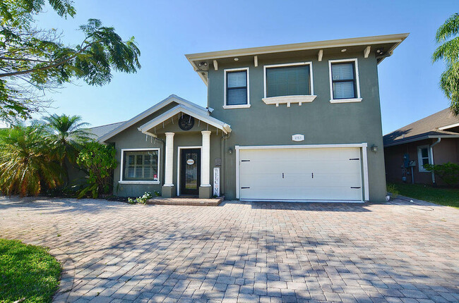 283 NE Sagamore Terrace in Port St. Lucie, FL - Building Photo - Building Photo