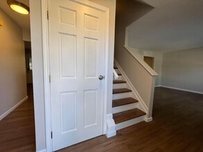 361 St Thomas Dr in Westerville, OH - Building Photo - Building Photo