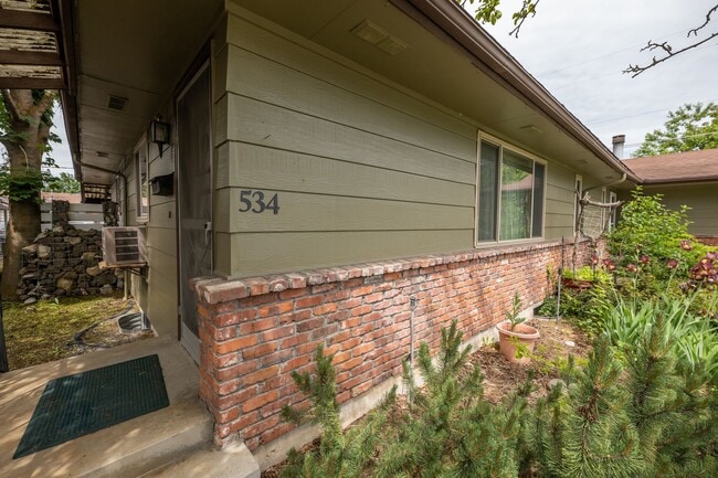 532 W Columbia Ave in Spokane, WA - Building Photo - Building Photo