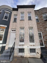 1813 N Warwick Ave photo'