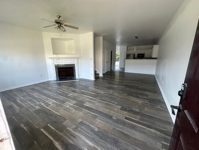 8300 Oakley Cir in Union City, GA - Building Photo - Building Photo