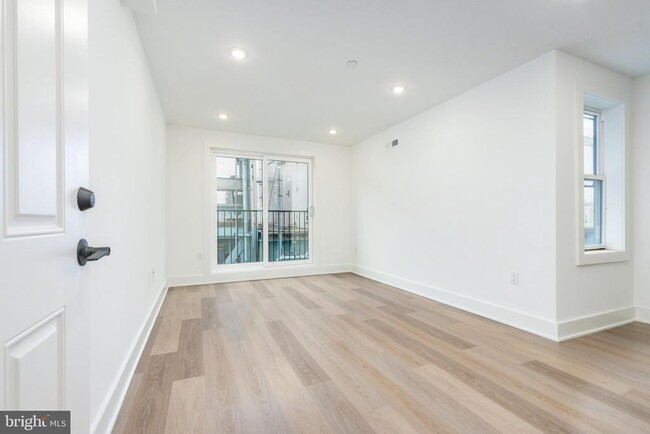 property at 2252 N Front St