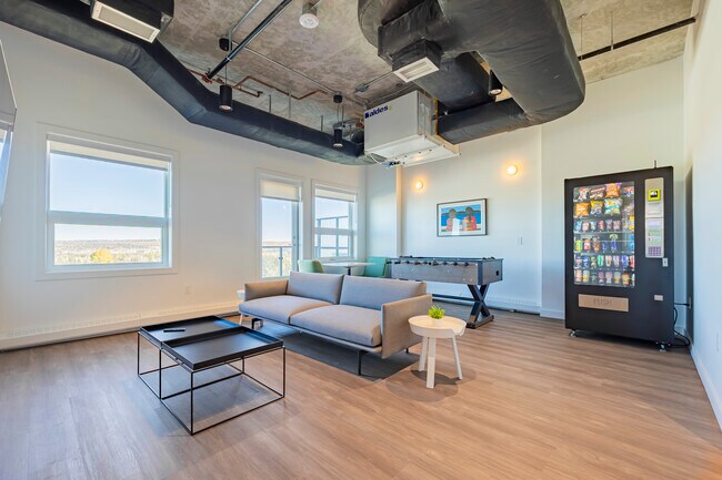 Encore in Calgary, AB - Building Photo - Interior Photo
