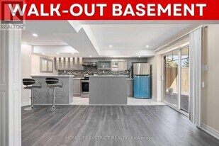 7 Mosley Ave. in Ajax, ON - Building Photo