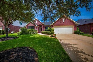 13803 Sherburn Manor Dr in Cypress, TX - Building Photo