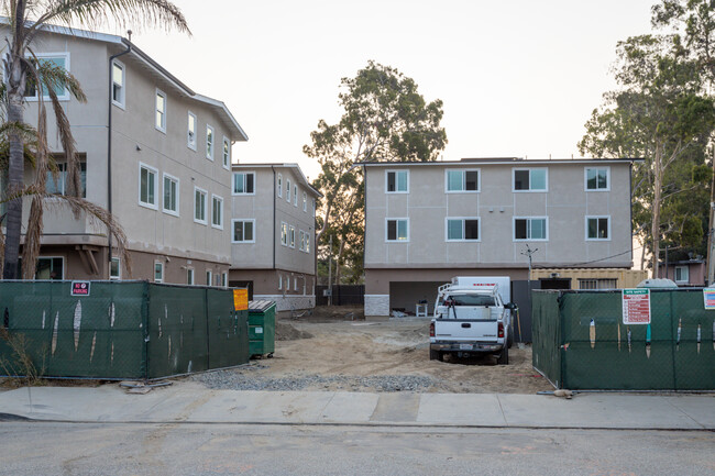 23232-23242 Marigold Ave in Torrance, CA - Building Photo - Building Photo