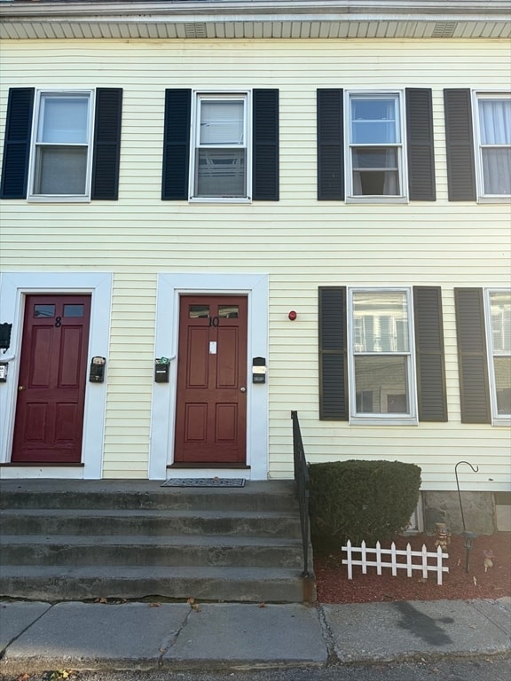 property at 10 Exchange Ct
