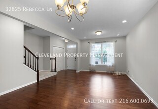 32825 Rebecca Ln in Avon Lake, OH - Building Photo - Building Photo