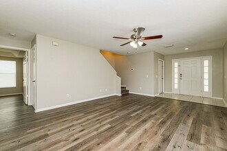1818 Horsechestnut Ct in Trinity, FL - Building Photo - Building Photo
