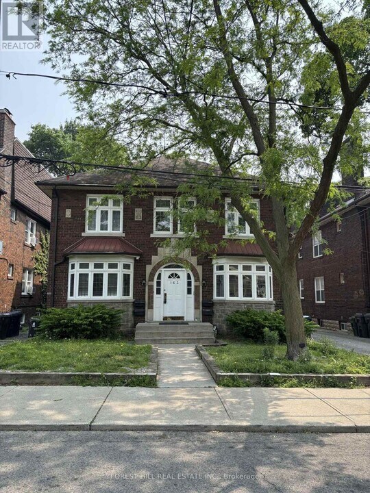 163 Highbourne Rd in Toronto, ON - Building Photo