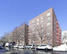 The Barbizon in Flushing, NY - Foto de edificio - Building Photo
