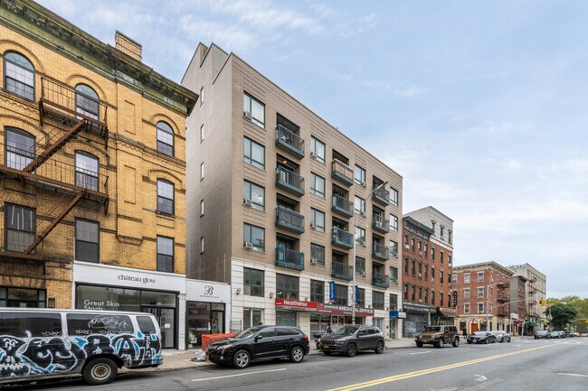 228 Bushwick Ave in Brooklyn, NY - Building Photo - Building Photo