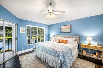 1350 Misty Pines Cir in Naples, FL - Foto de edificio - Building Photo