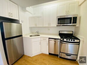 GRAND CONCOURSE in Bronx, NY - Building Photo - Building Photo