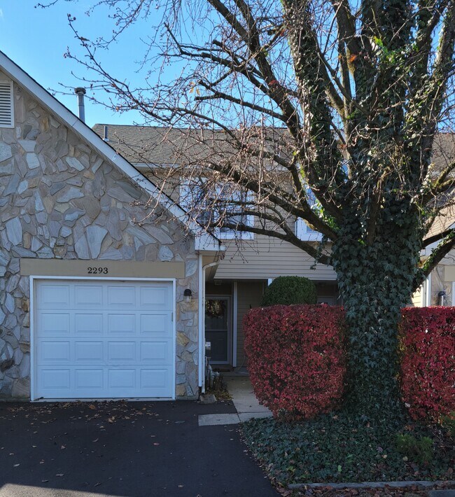 2293 Orchard Hill Cir Rentals in Warrington, PA