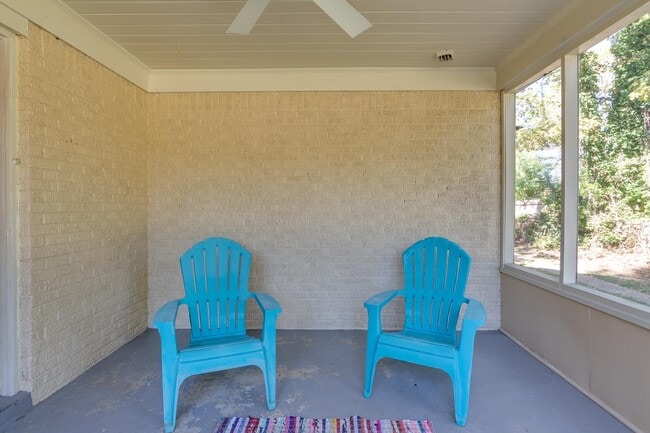 695 Berry Rd in Memphis, TN - Building Photo - Building Photo