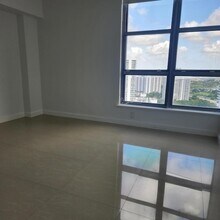 19101 NE 36th Pl, Unit 3006 in Aventura, FL - Building Photo - Building Photo