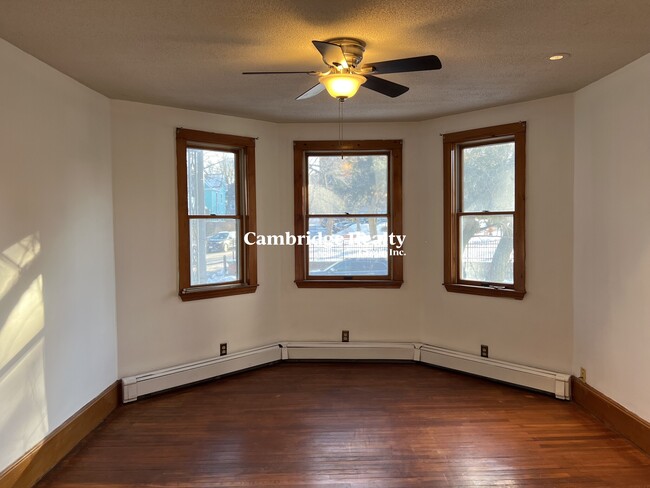 187 Highland Ave in Somerville, MA - Building Photo - Building Photo