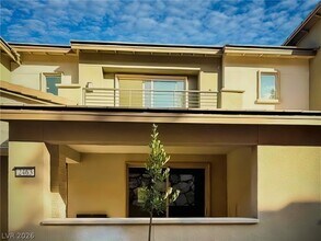 2463 Altitude St in Las Vegas, NV - Building Photo - Building Photo