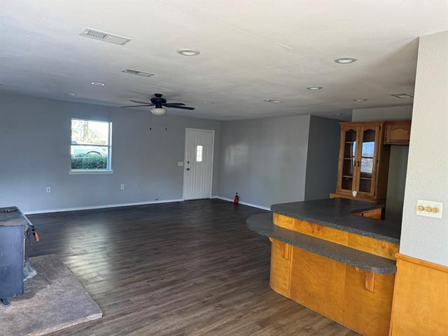 8635 S State Hwy 78 in Leonard, TX - Building Photo - Building Photo