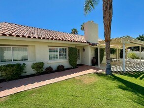 43715 Vía Majorca-Unit -Leased in Palm Desert, CA - Building Photo - Building Photo